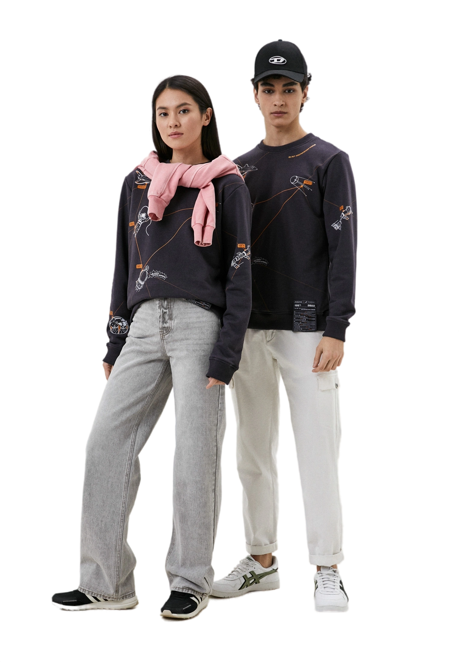 Sweatshirt "Roscosmos x Sputnik x 7.2.66" (Graphite)